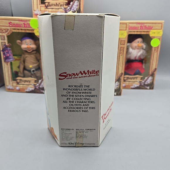 Vintage Binkin Disneys Snow White and the Seven Dwarfs Boxed Set Of 7 Dolls NIB - Picture 6 of 16